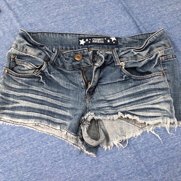 Simple flare jean shorts - Picture 1 of 3